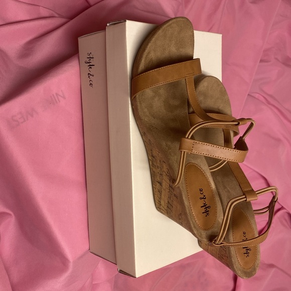 Women’s Style & Co Wedge Sandal in Tan - 10M “Walunpo” - Picture 8 of 8